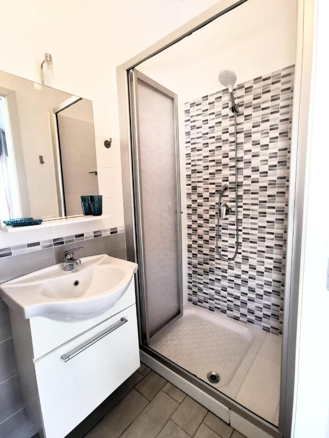 Sikelia Room カステッランマーレ・デル・ゴルフォ エクステリア 写真