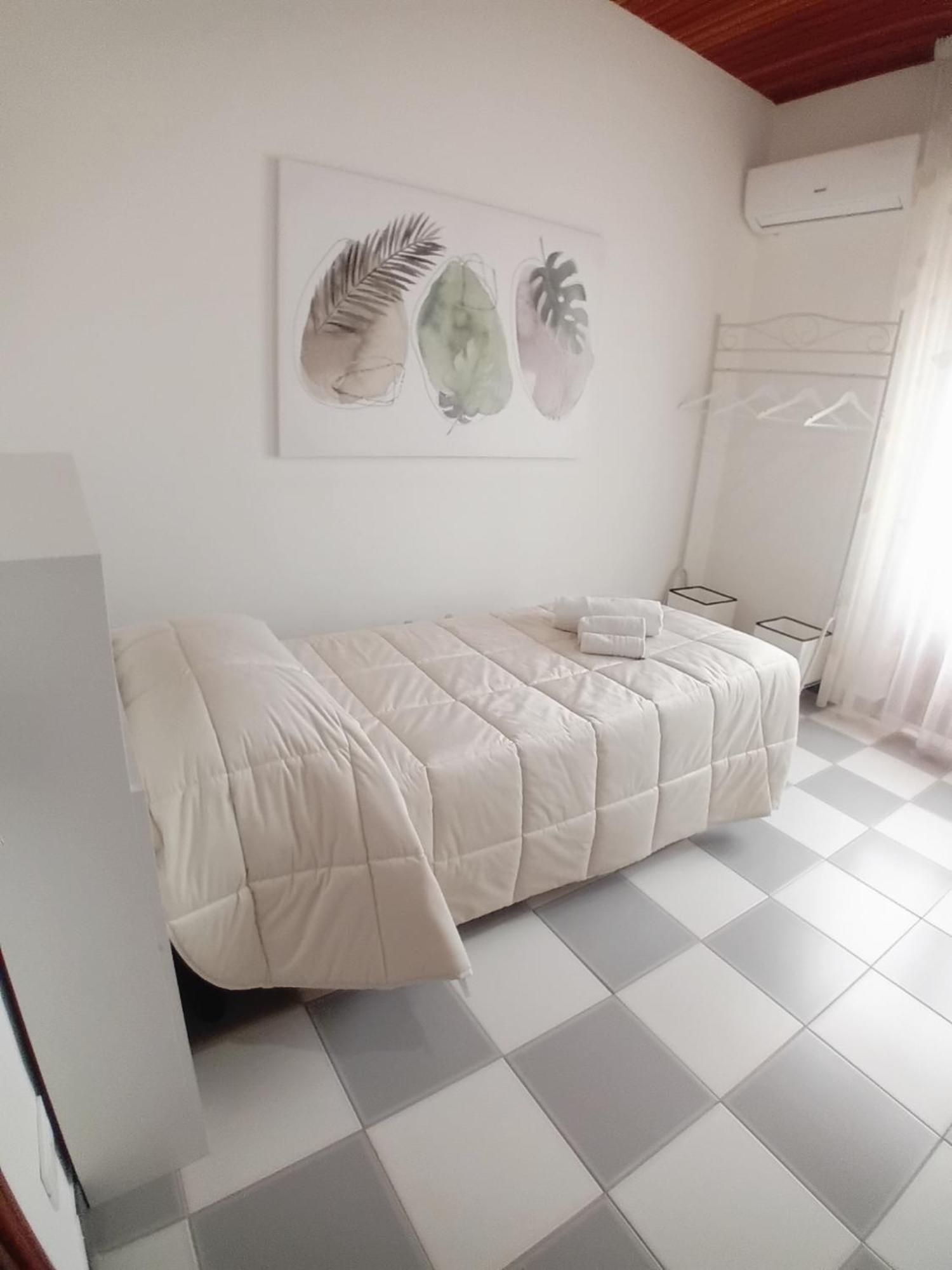 Sikelia Room カステッランマーレ・デル・ゴルフォ エクステリア 写真